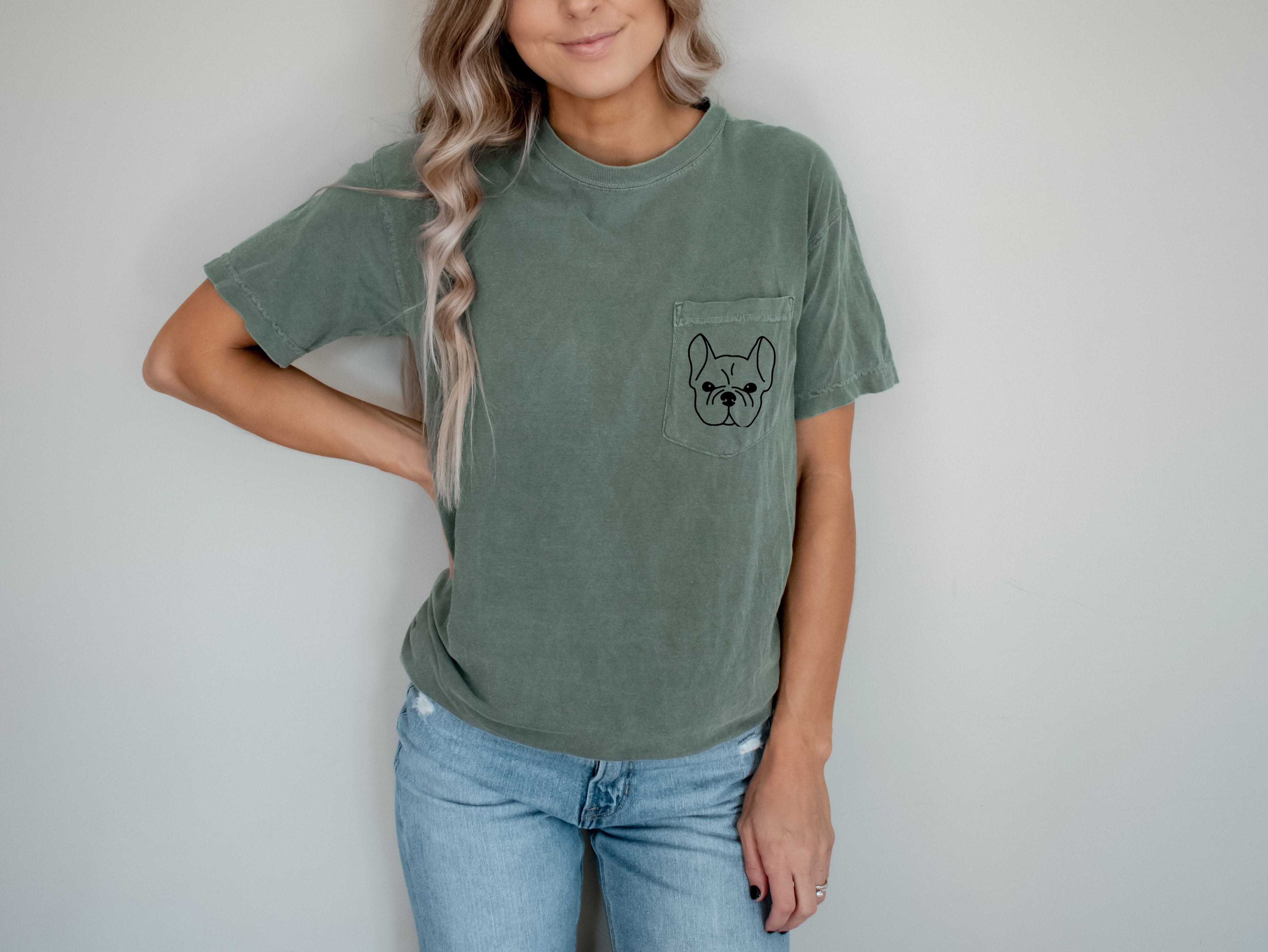 Frenchie Mama French Bulldog Comfort Colors Pocket T Shirt